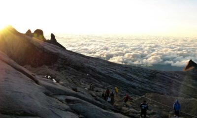 Mt Washington windiest place on earth - summit view